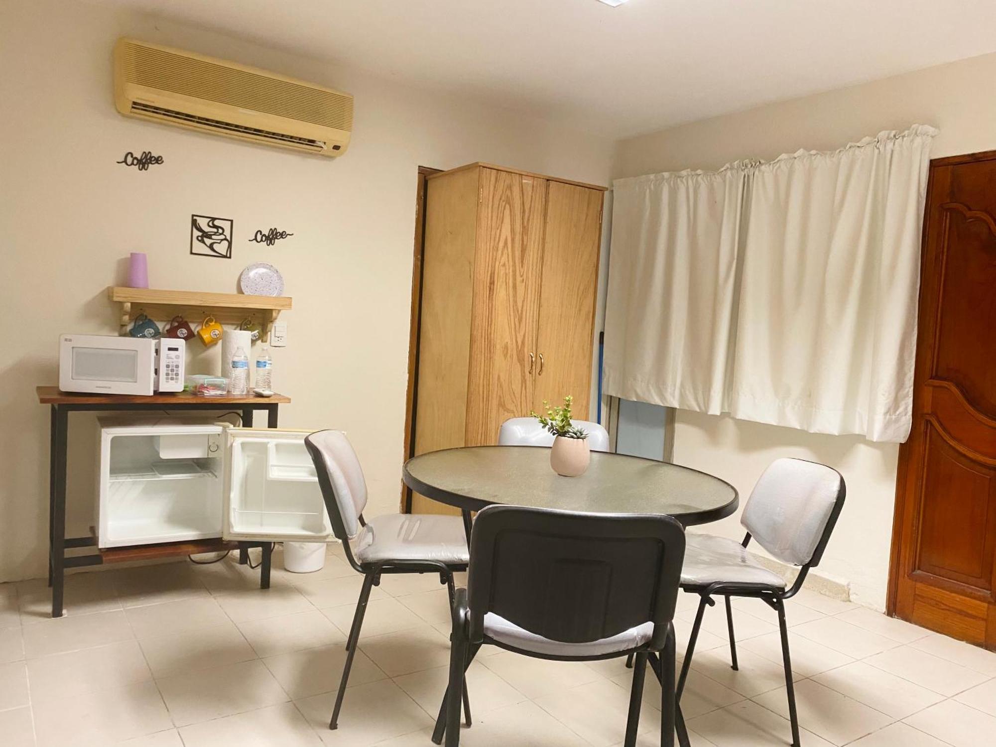 Hospedaje Aldana - Habitacion L E R D O En Zona Centro Tuxpan  Esterno foto