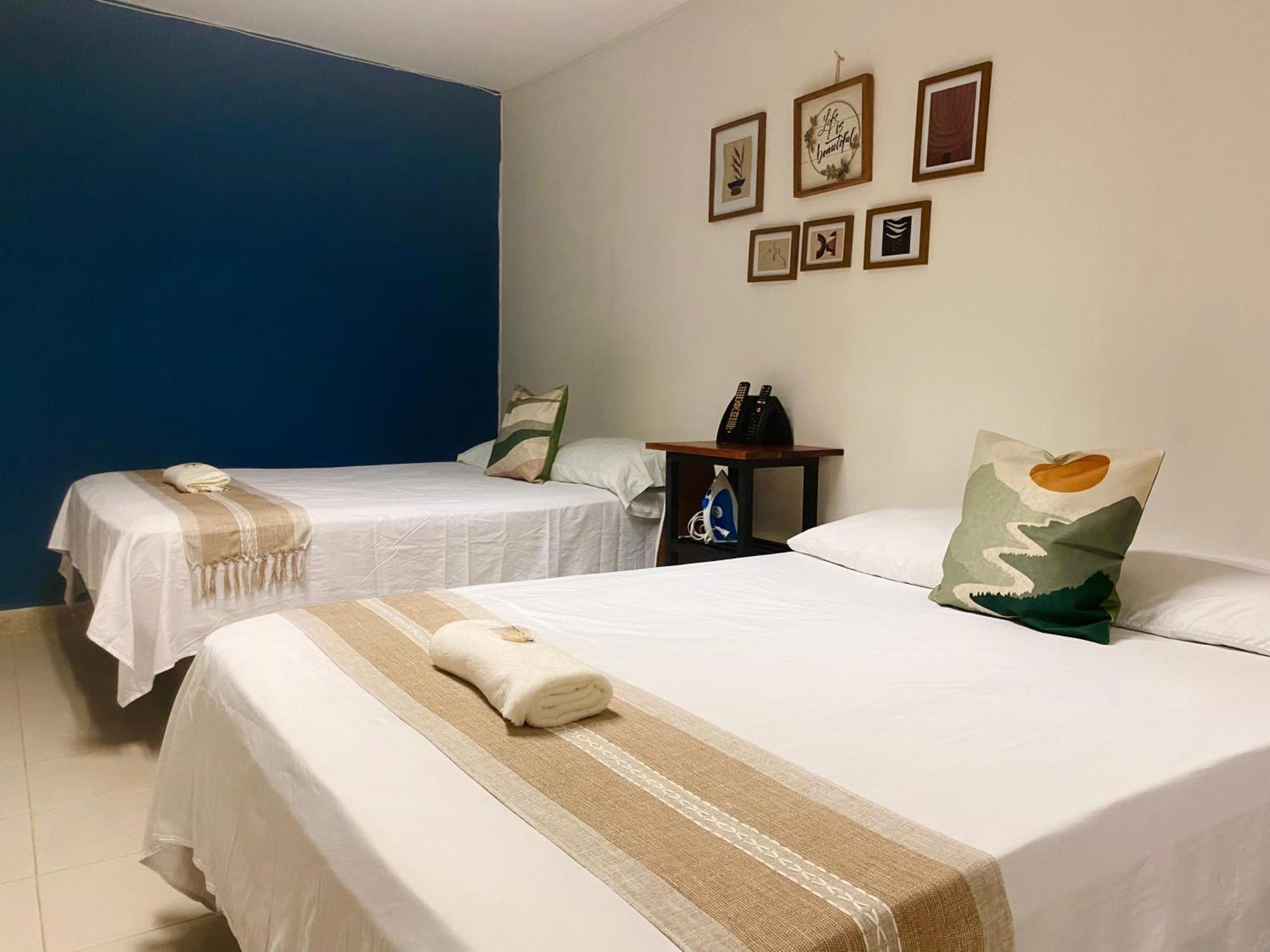Hospedaje Aldana - Habitacion L E R D O En Zona Centro Tuxpan  Esterno foto